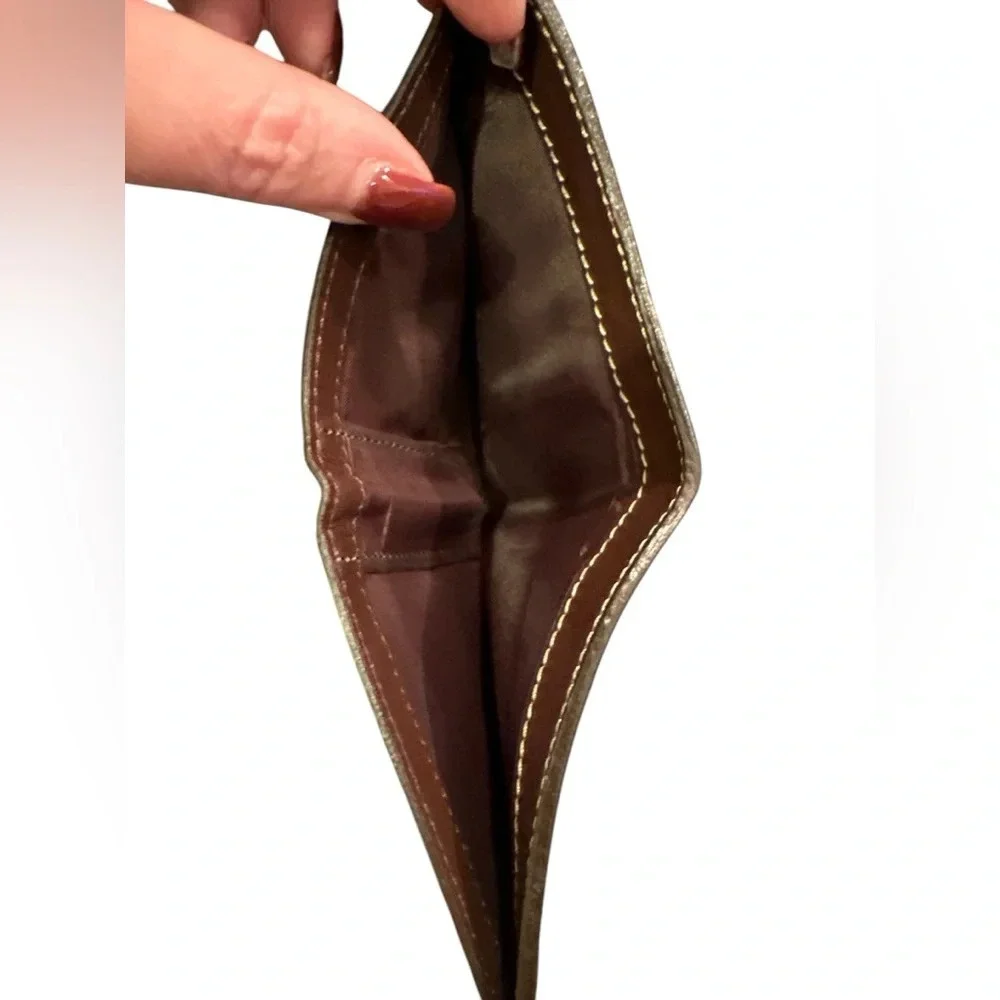Men’s brown faux leather billfold wallet